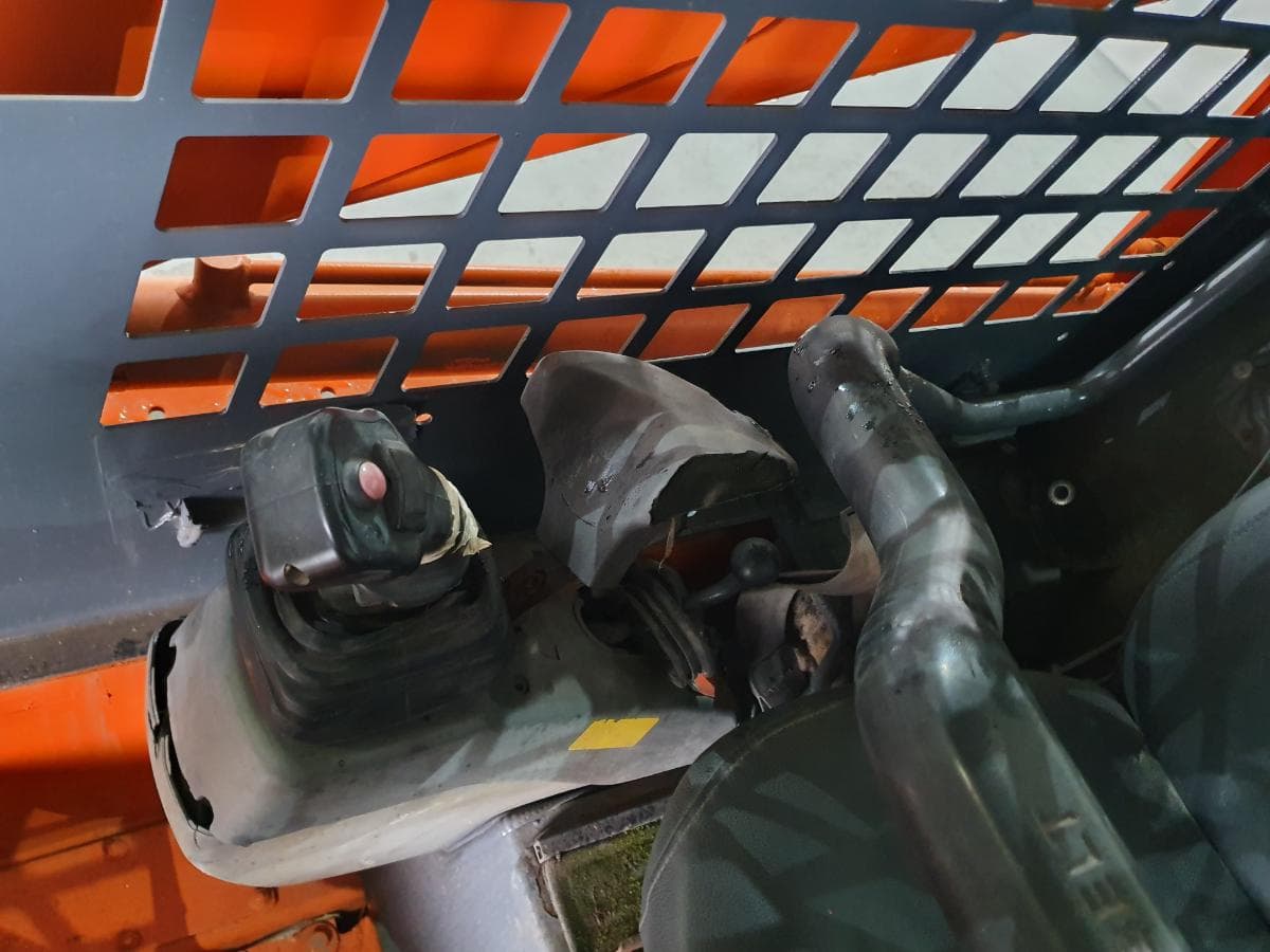 Mini Pá Carregadora Doosan 440 PLUS · Ano 2010 — imagem 11