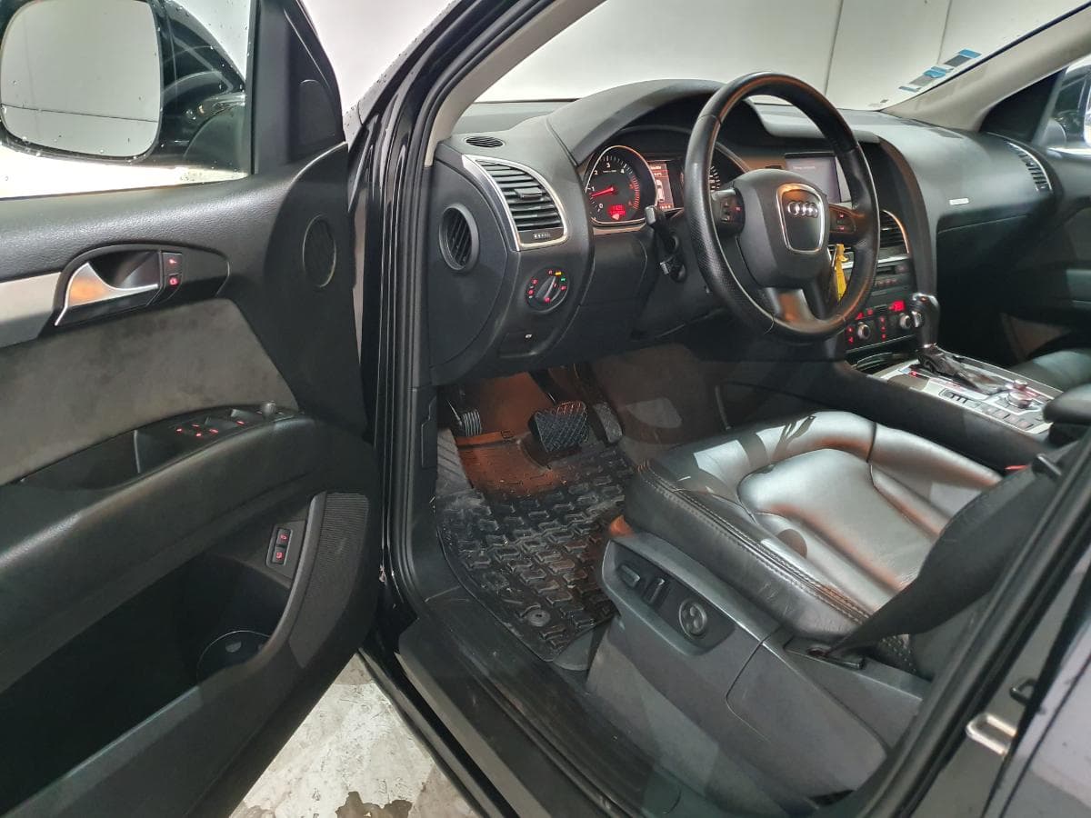 Audi Q7 3.0 TDI quattro · Ano 2007 — imagem 20