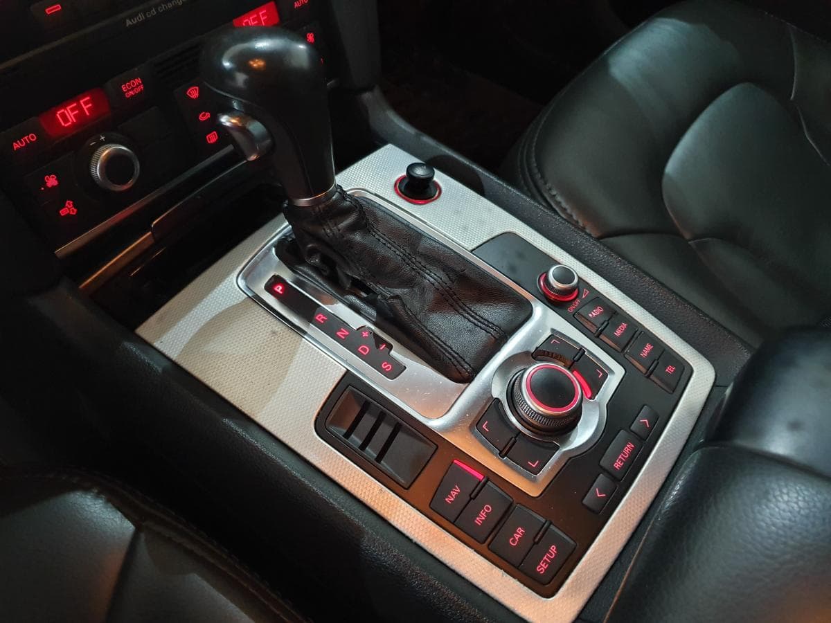 Audi Q7 3.0 TDI quattro · Ano 2007 — imagem 38