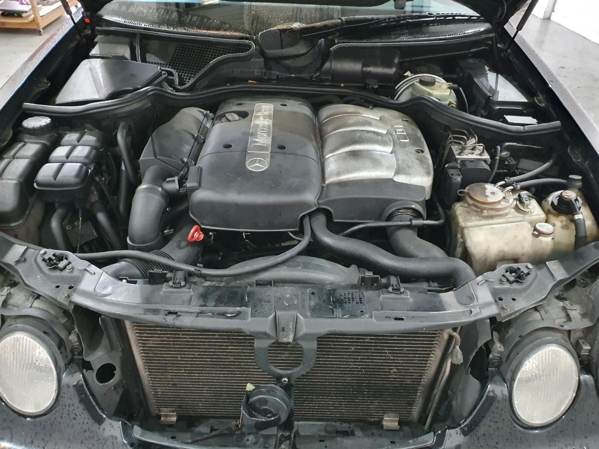 Mercedes-Benz E220 2.2 CDI · Ano 2000 — imagen 4