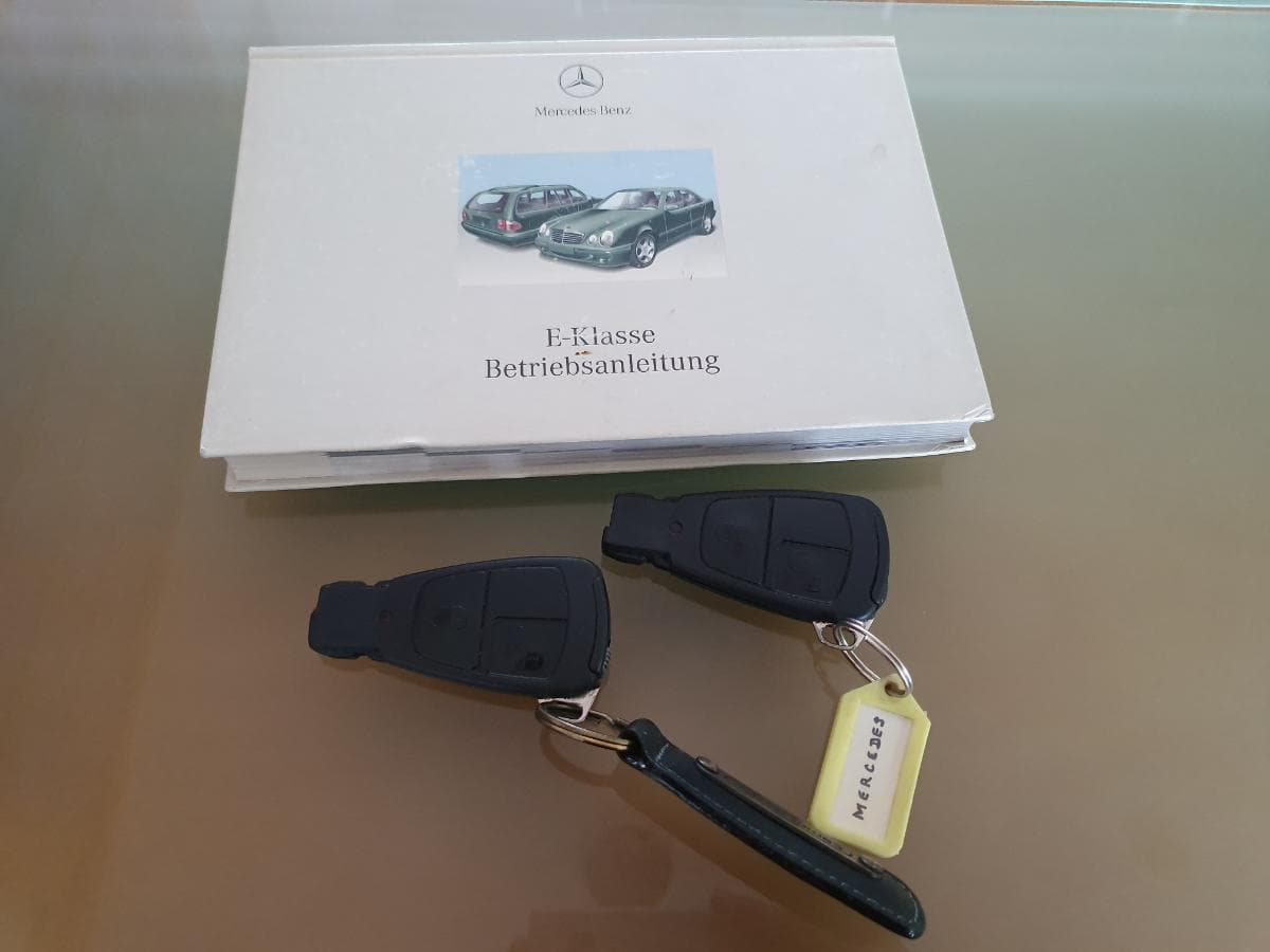 Mercedes-Benz E220 2.2 CDI · Ano 2000 — imagen 44