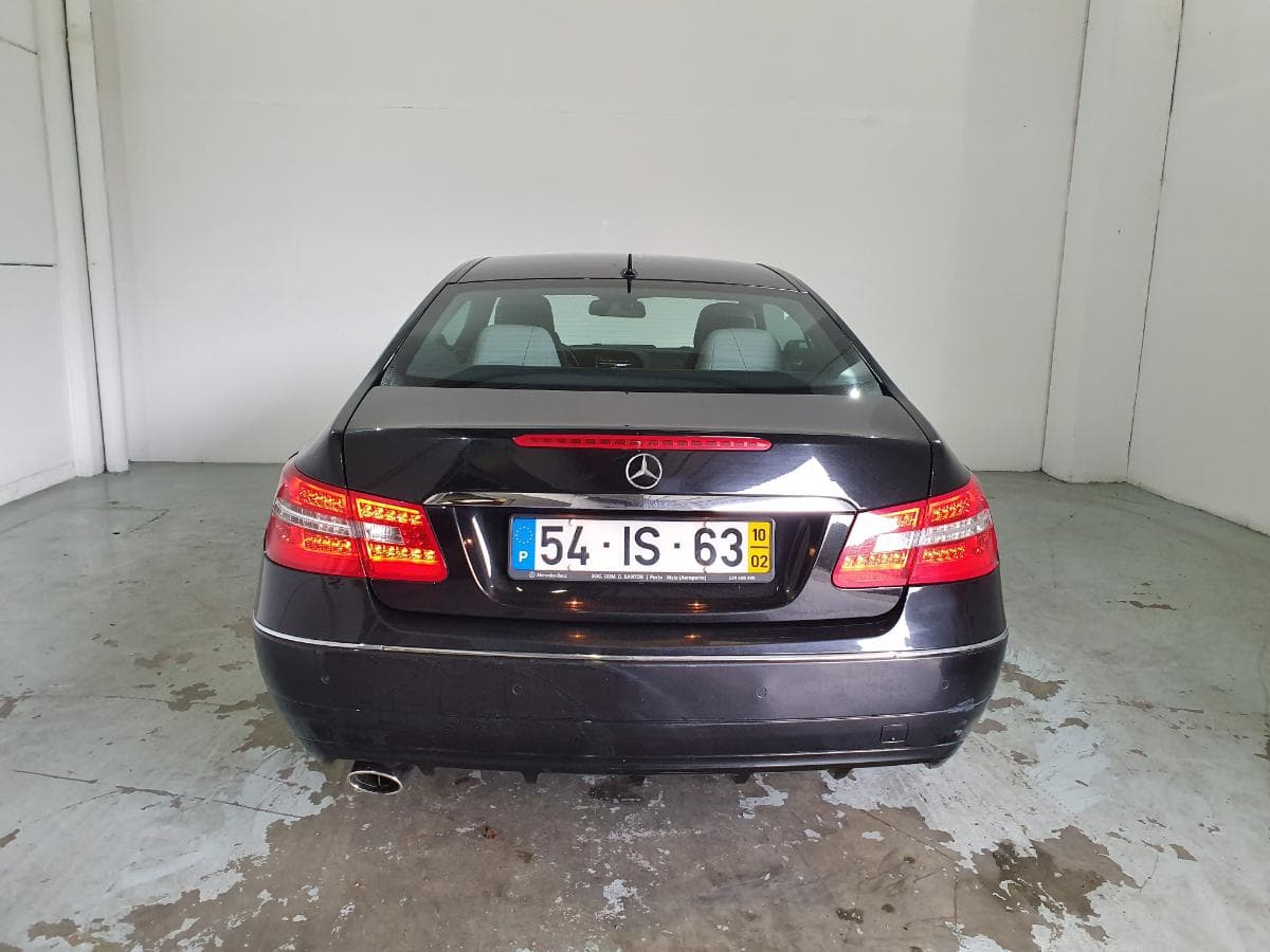 Mercedes-Benz E250 2.2CDI · Ano 2010 — imagen 7
