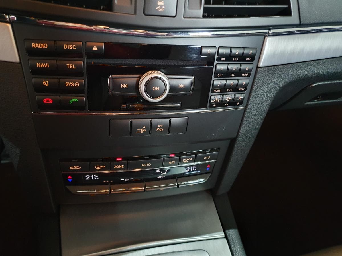 Mercedes-Benz E250 2.2CDI · Ano 2010 — imagen 19