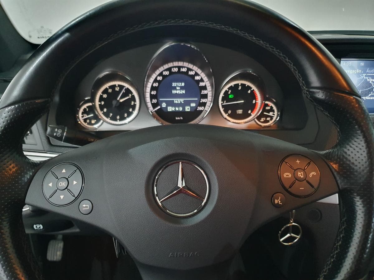 Mercedes-Benz E250 2.2CDI · Ano 2010 — imagen 27