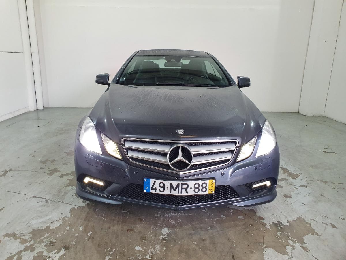 Mercedes- Benz E250 CDI Kit AMG · Ano 2012 — imagem 2