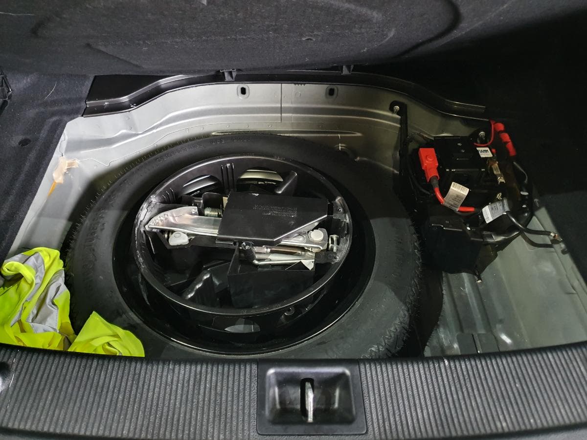 Mercedes- Benz E250 CDI Kit AMG · Ano 2012 — imagem 10