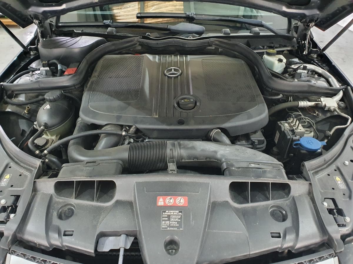 Mercedes- Benz E250 CDI Kit AMG · Ano 2012 — imagem 15