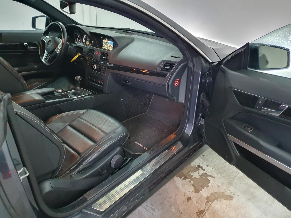 Mercedes- Benz E250 CDI Kit AMG · Ano 2012 — imagem 19