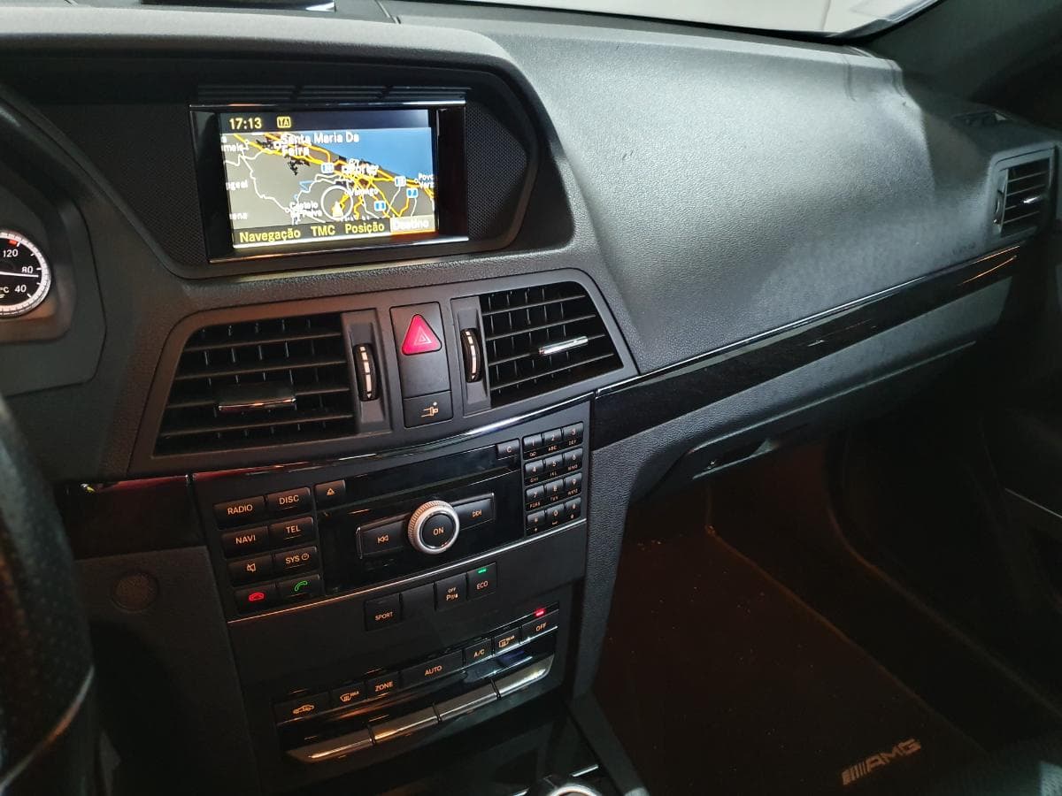 Mercedes- Benz E250 CDI Kit AMG · Ano 2012 — imagem 28