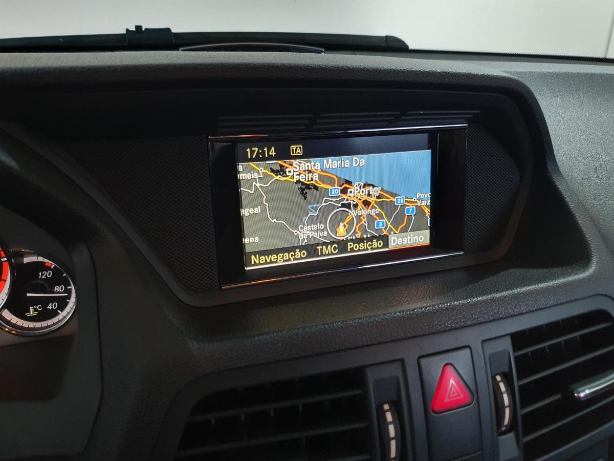 Mercedes- Benz E250 CDI Kit AMG · Ano 2012 — imagem 32