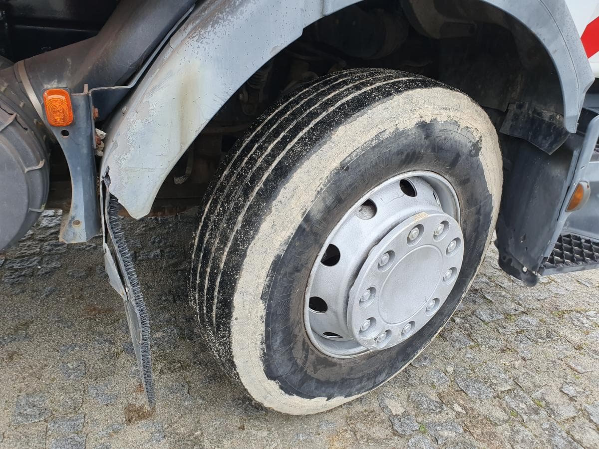 Renault Premium com Grua Atlas Copco 13.01 Basculante — image 10