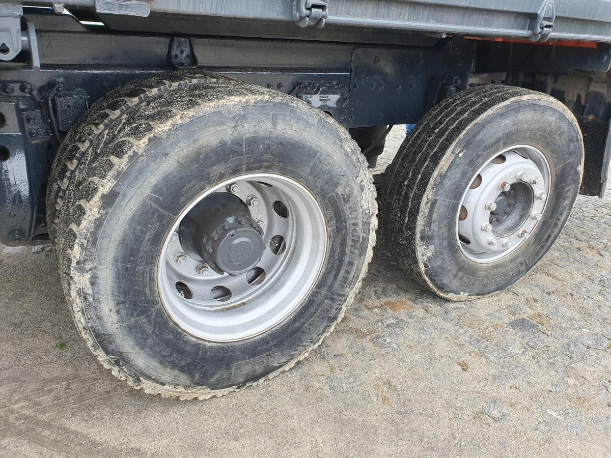 Renault Premium com Grua Atlas Copco 13.01 Basculante — image 11