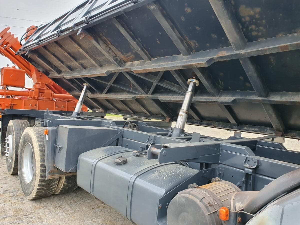 Renault Premium com Grua Atlas Copco 13.01 Basculante — image 21