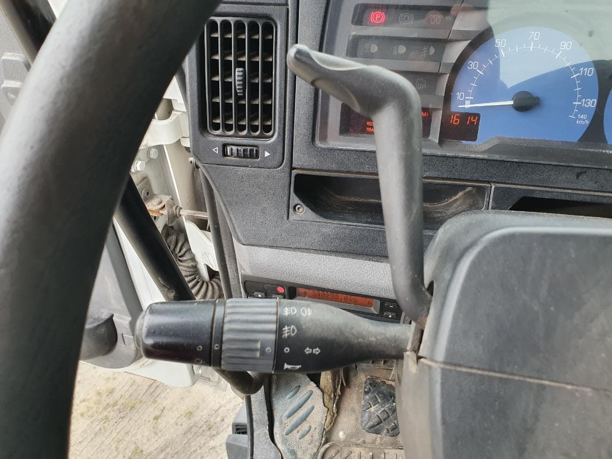 Renault Premium com Grua Atlas Copco 13.01 Basculante — image 28