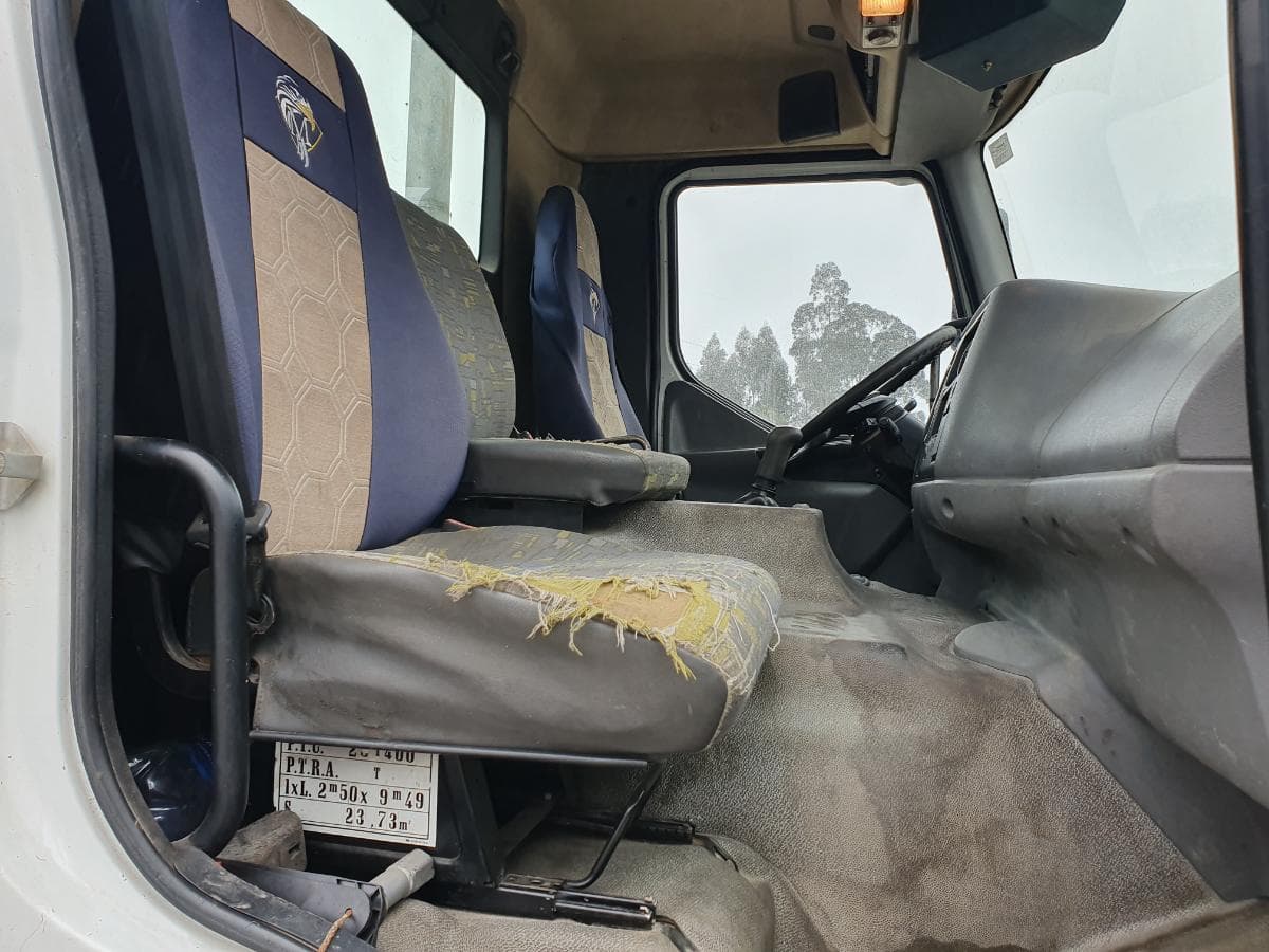 Renault Premium com Grua Atlas Copco 13.01 Basculante — image 30