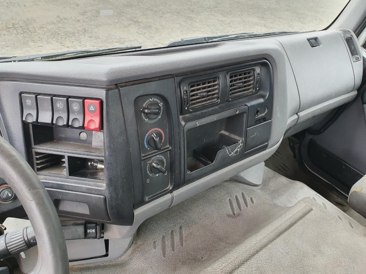 Renault Premium com Grua Atlas Copco 13.01 Basculante — image 33