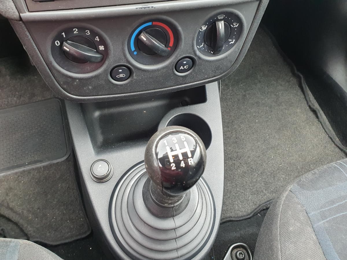 Ford Fiesta 1.4 TDCI — imagen 14