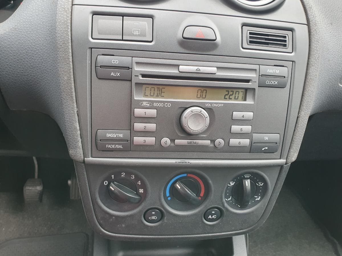 Ford Fiesta 1.4 TDCI — imagen 16