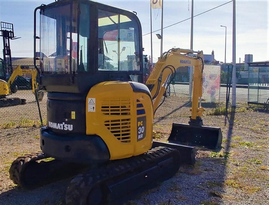 Escavadora Giratória Komatsu PC 30 MR — imagem 5