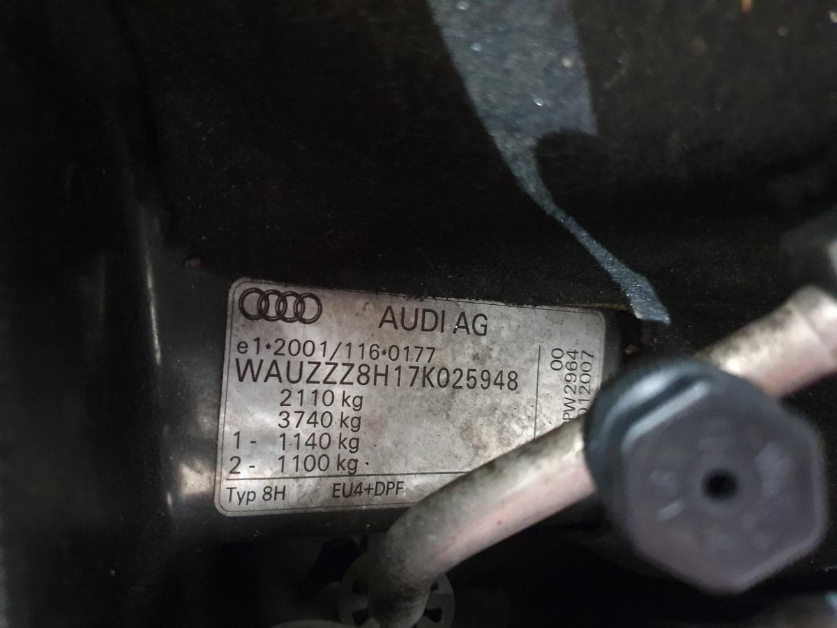 Audi A4 Cabrio 2.0 TDI · Année 2007 — image 6