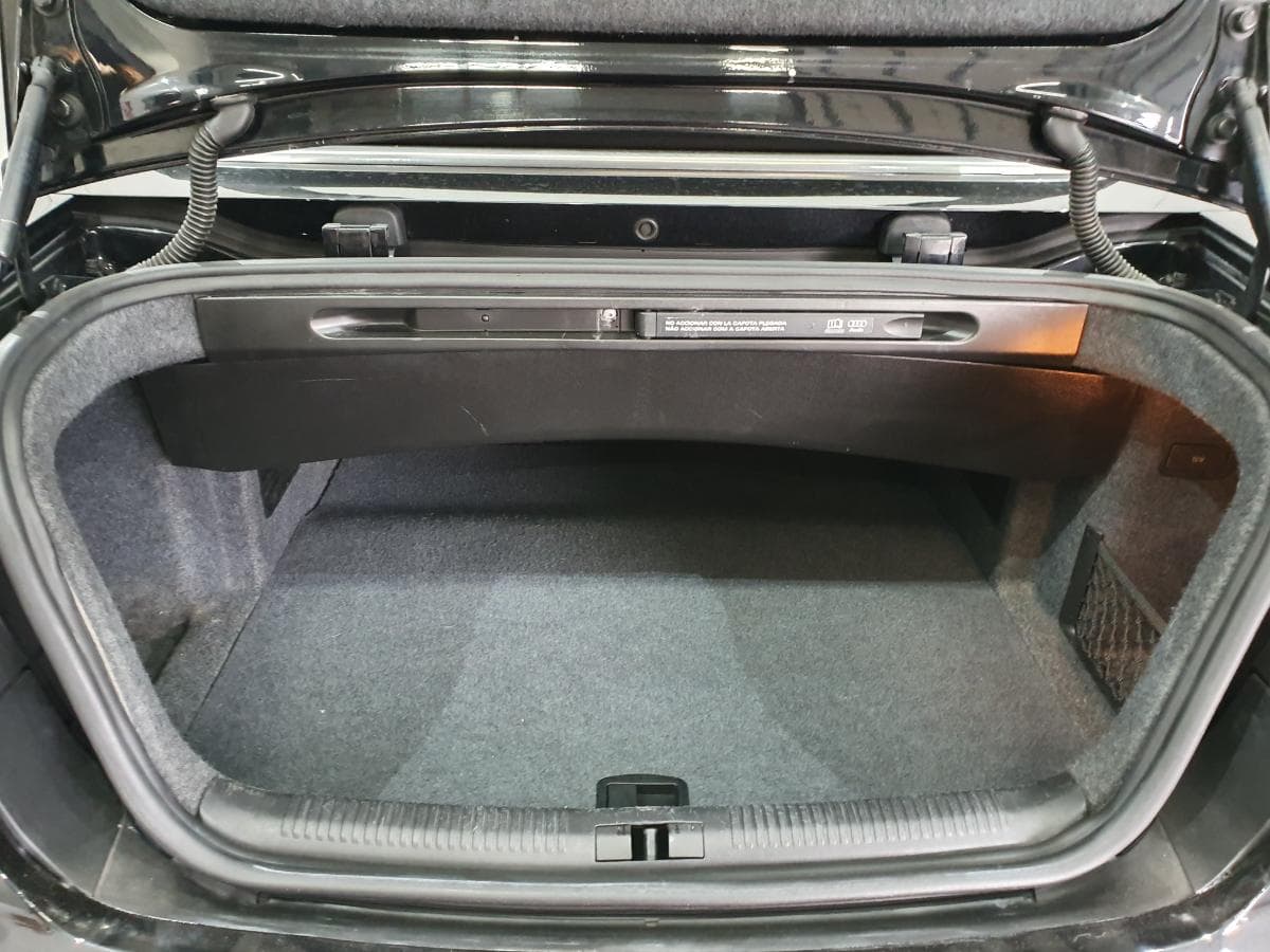 Audi A4 Cabrio 2.0 TDI · Année 2007 — image 8