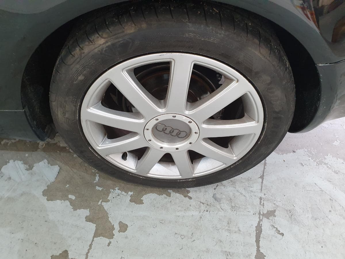 Audi A4 Cabrio 2.0 TDI · Année 2007 — image 17