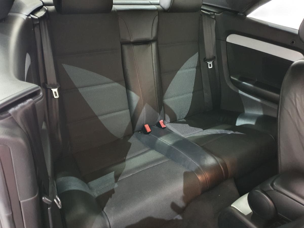 Audi A4 Cabrio 2.0 TDI · Année 2007 — image 23