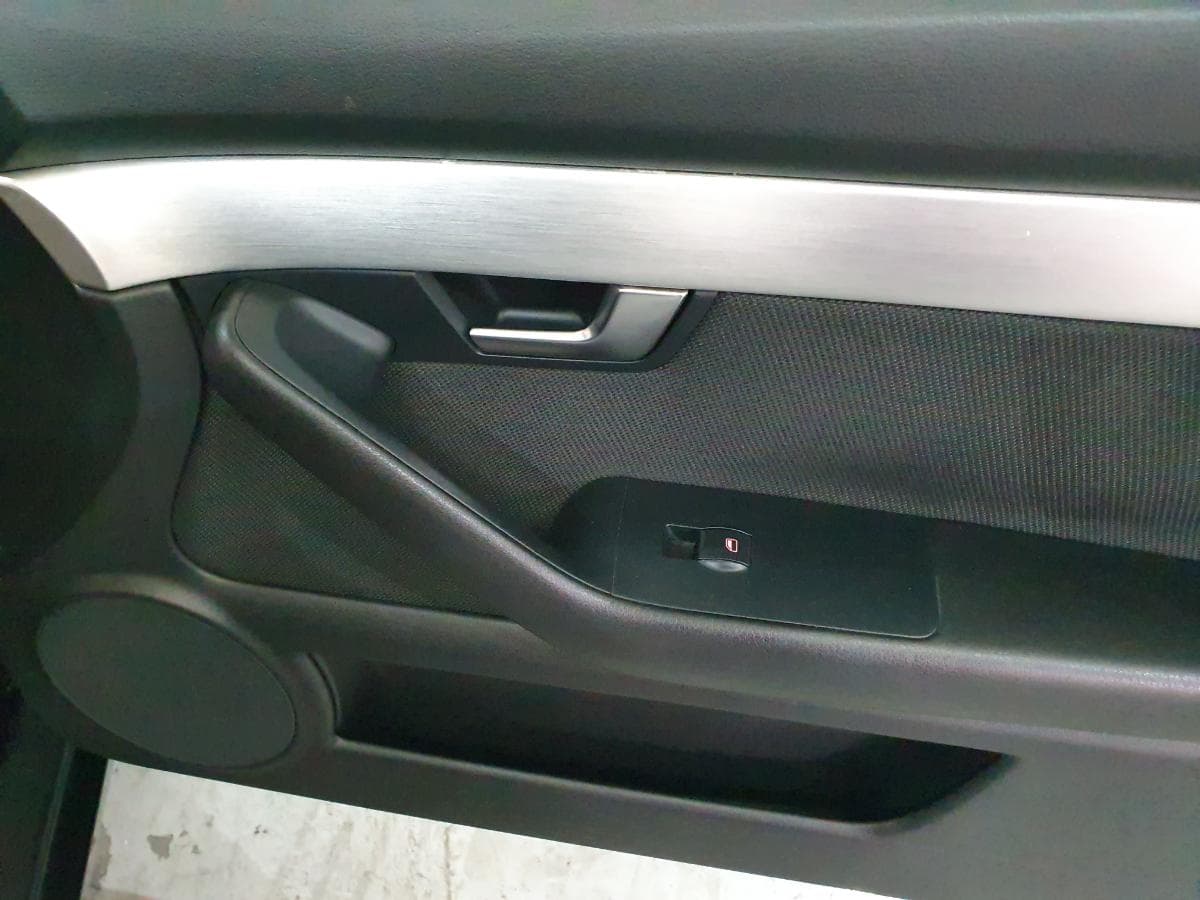 Audi A4 Cabrio 2.0 TDI · Année 2007 — image 25