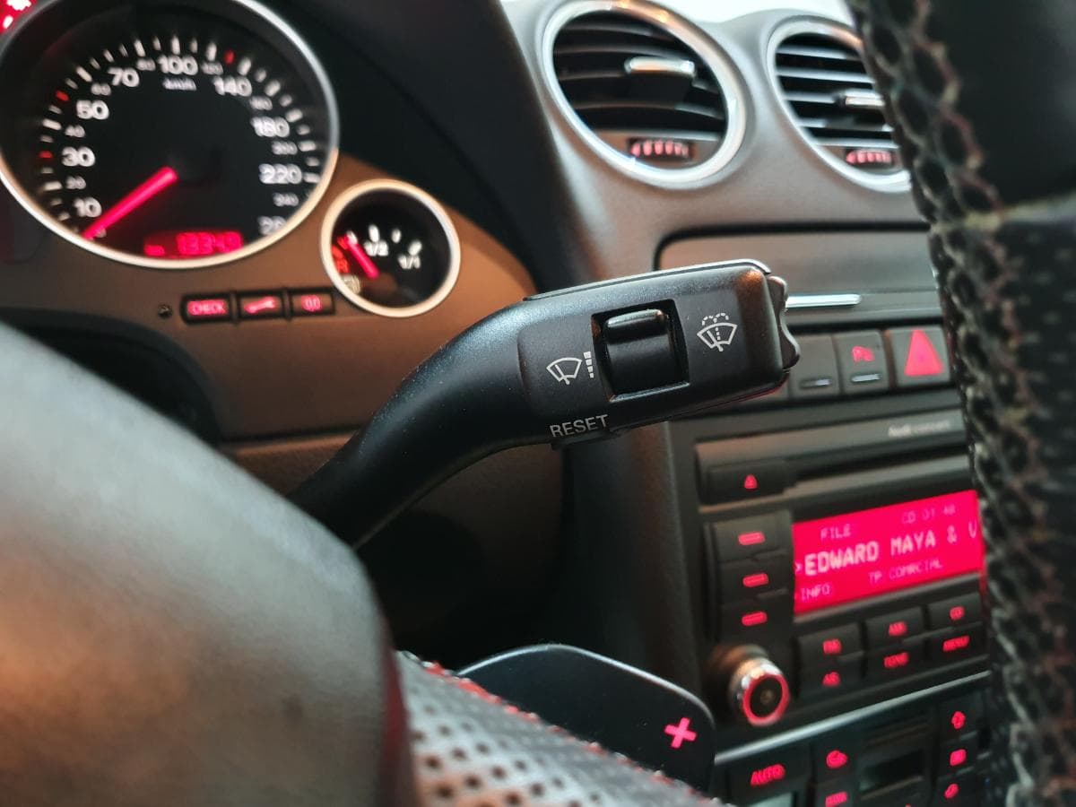 Audi A4 Cabrio 2.0 TDI · Année 2007 — image 31
