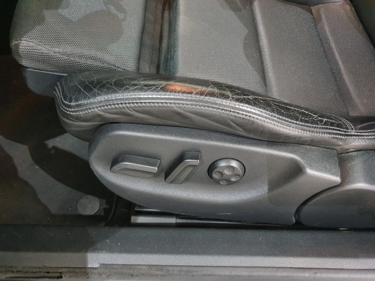 Audi A4 Cabrio 2.0 TDI · Année 2007 — image 38