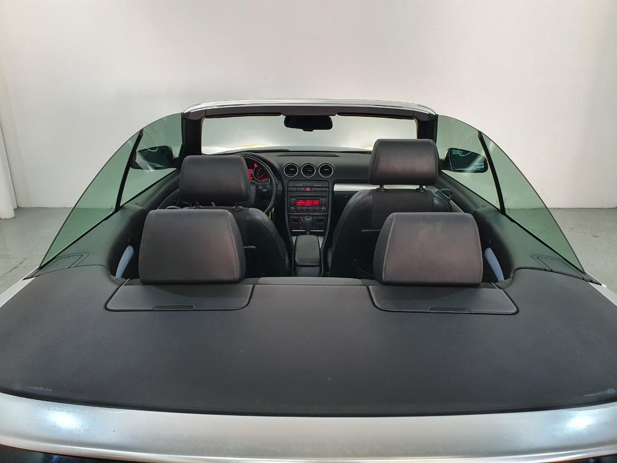 Audi A4 Cabrio 2.0 TDI · Année 2007 — image 45