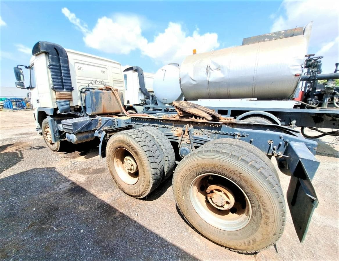 Camião Trator (6X4) VOLVO FM 12-36 · Viana — imagem 4