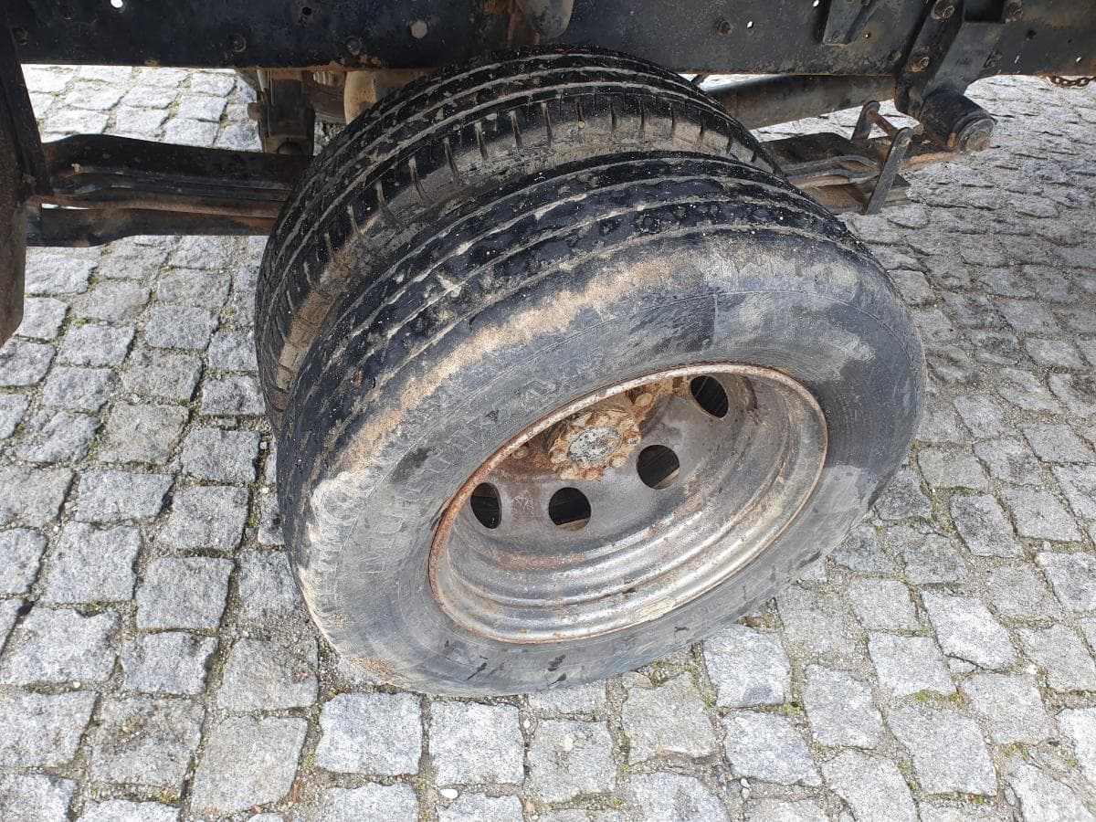 Nissan Cabstar 110 com Grua Palfinger Tribasculante — image 11