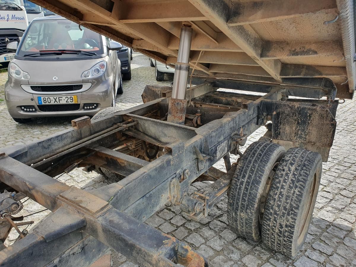 Nissan Cabstar 110 com Grua Palfinger Tribasculante — image 32
