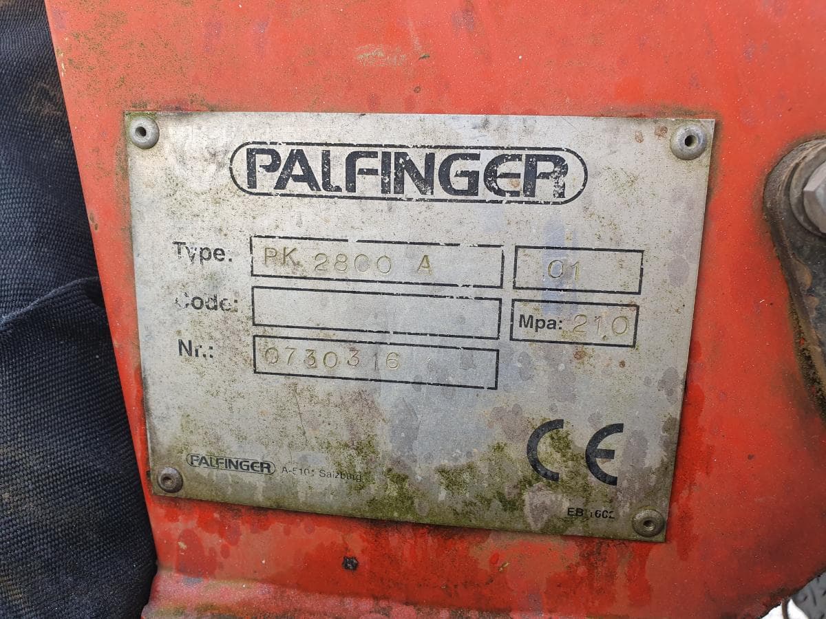 Nissan Cabstar 110 com Grua Palfinger Tribasculante — image 37