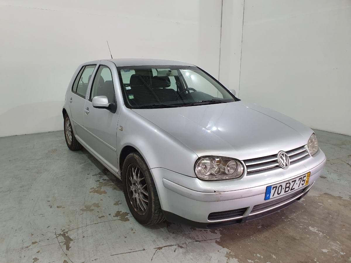 Volkswagen Golf 1.9 TDI 150cv · Ano 2002 — image 1