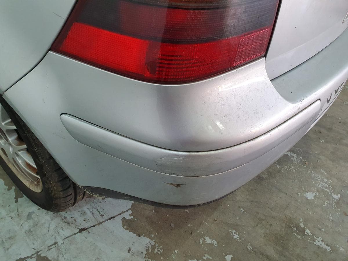 Volkswagen Golf 1.9 TDI 150cv · Ano 2002 — image 13