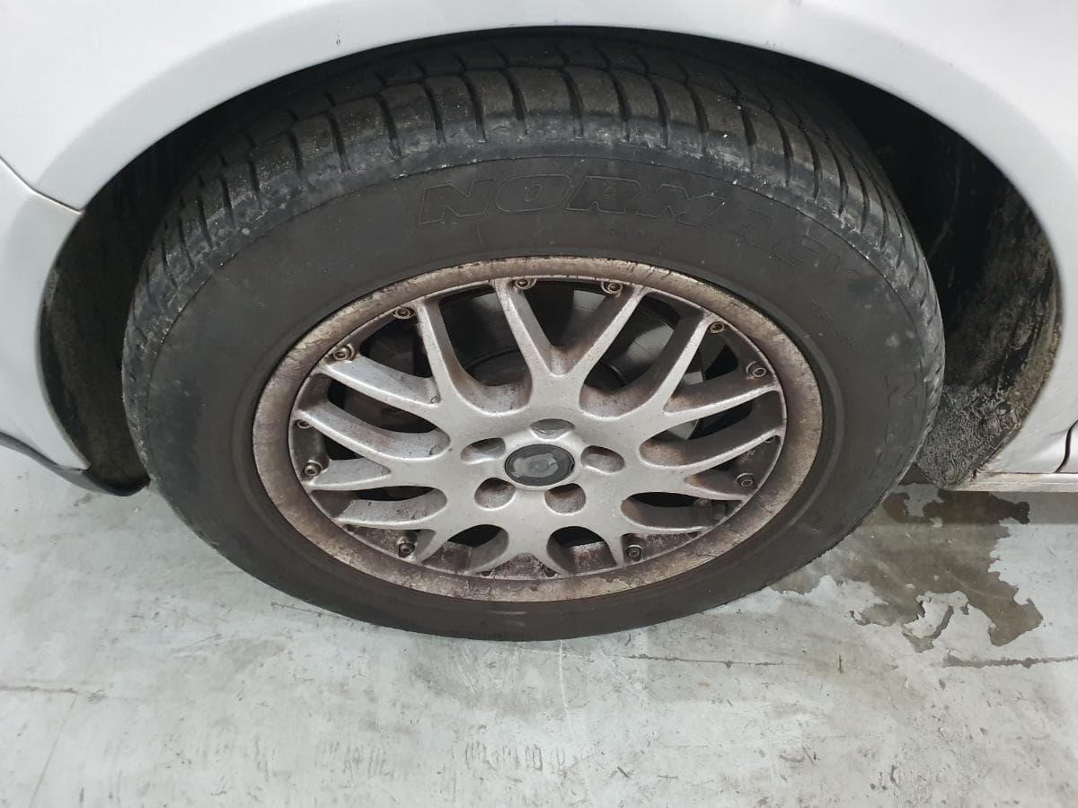 Volkswagen Golf 1.9 TDI 150cv · Ano 2002 — image 18