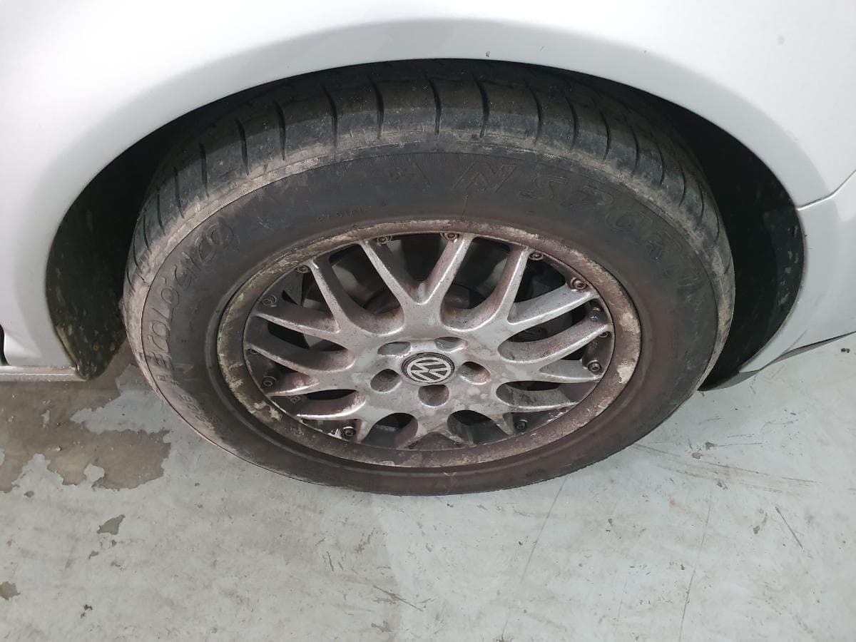 Volkswagen Golf 1.9 TDI 150cv · Ano 2002 — image 20