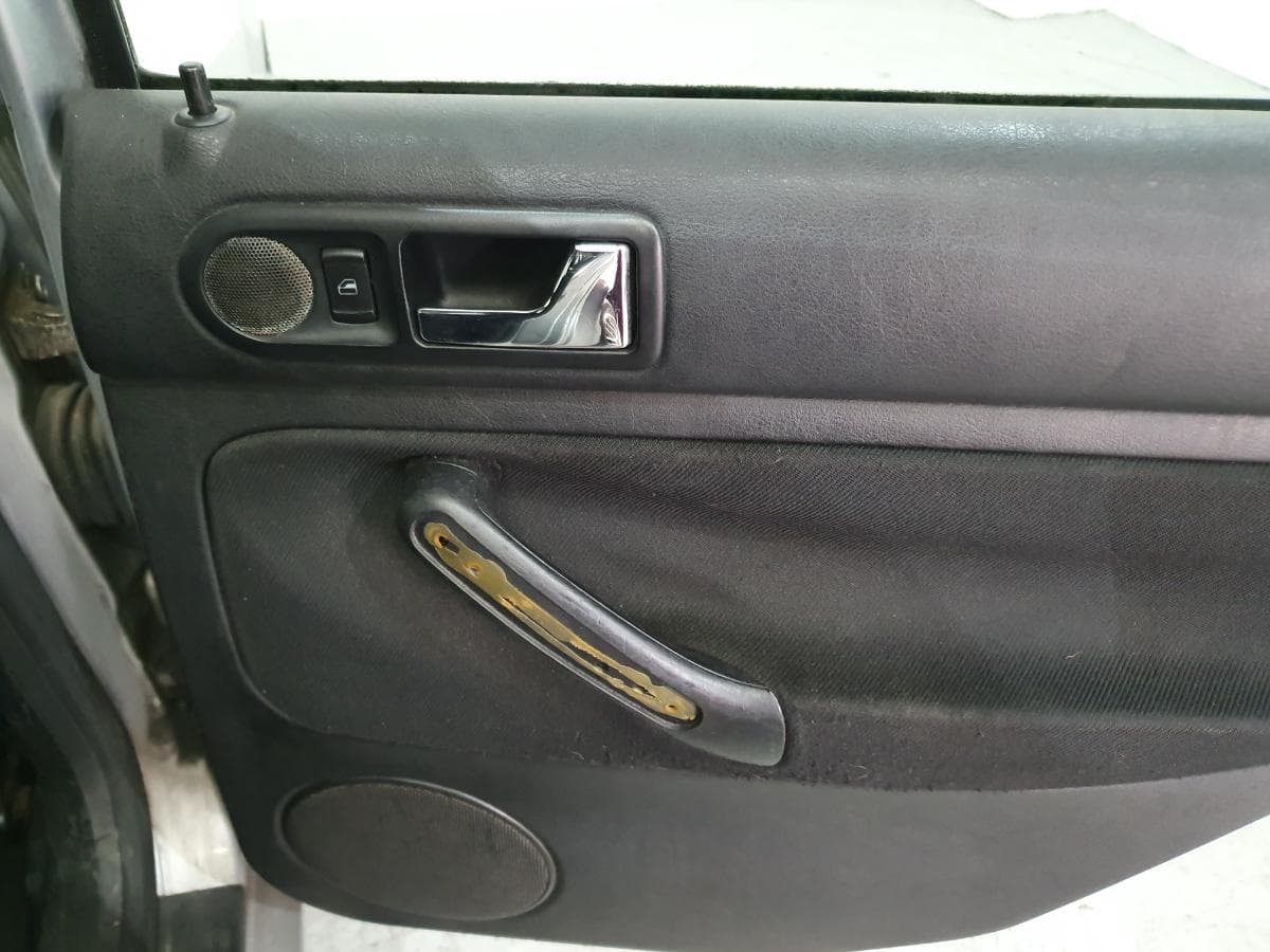 Volkswagen Golf 1.9 TDI 150cv · Ano 2002 — image 28
