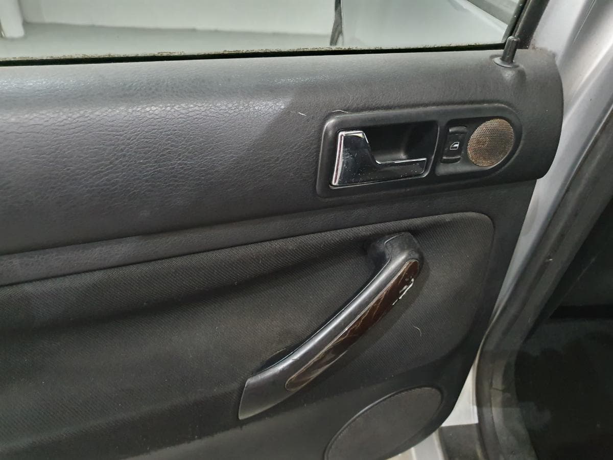 Volkswagen Golf 1.9 TDI 150cv · Ano 2002 — image 31