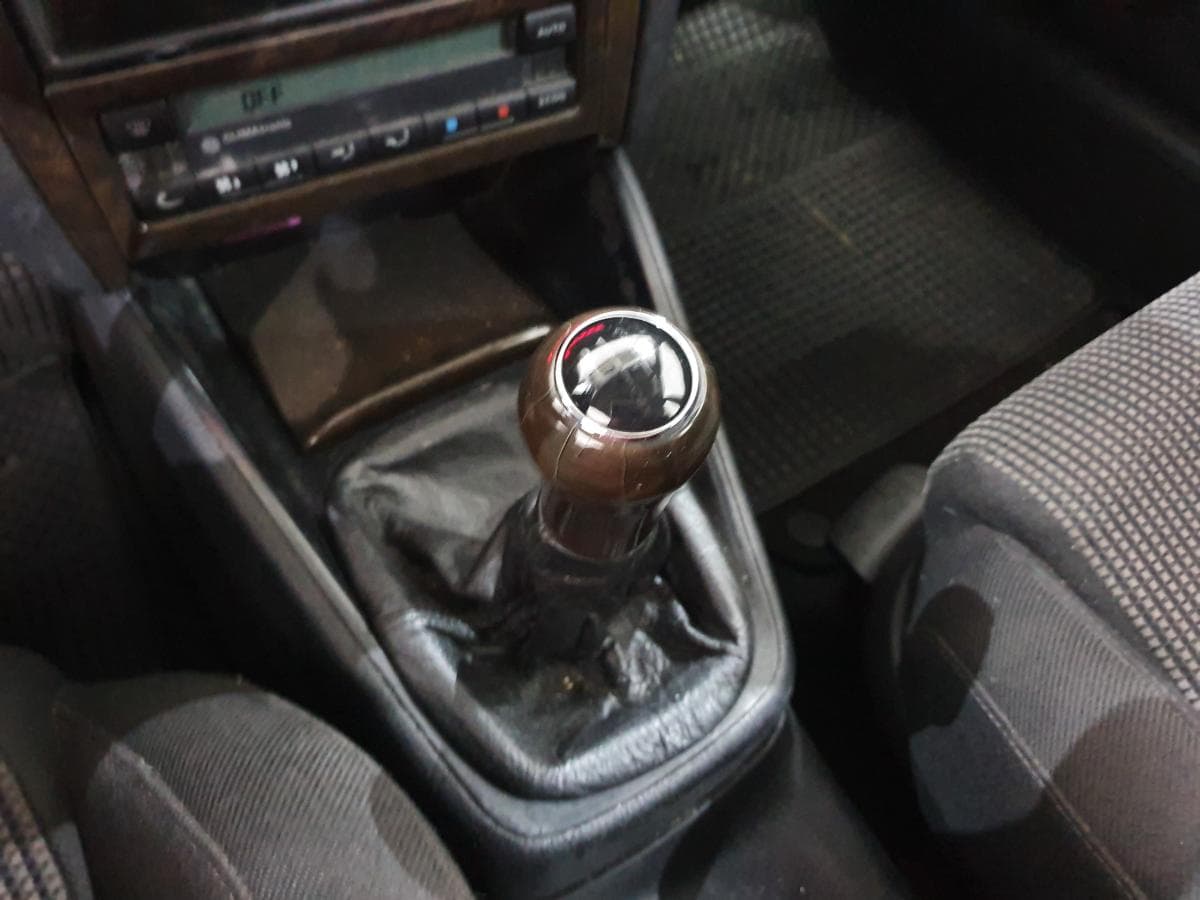 Volkswagen Golf 1.9 TDI 150cv · Ano 2002 — image 33
