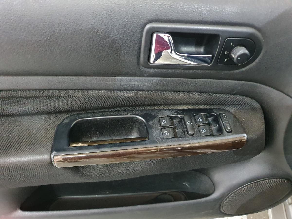 Volkswagen Golf 1.9 TDI 150cv · Ano 2002 — image 37