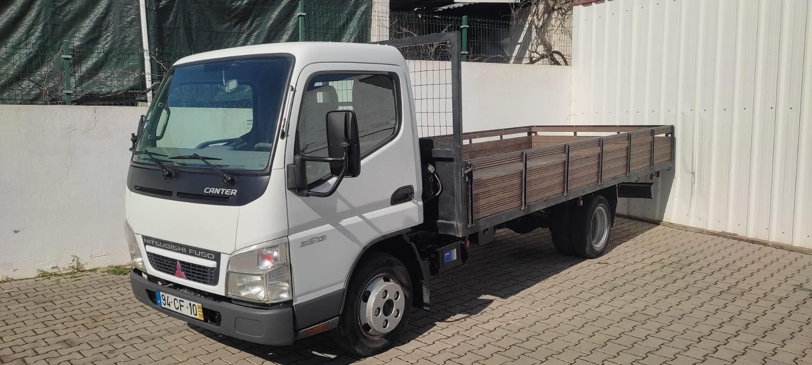 Mitsubishi Canter — imagem 3