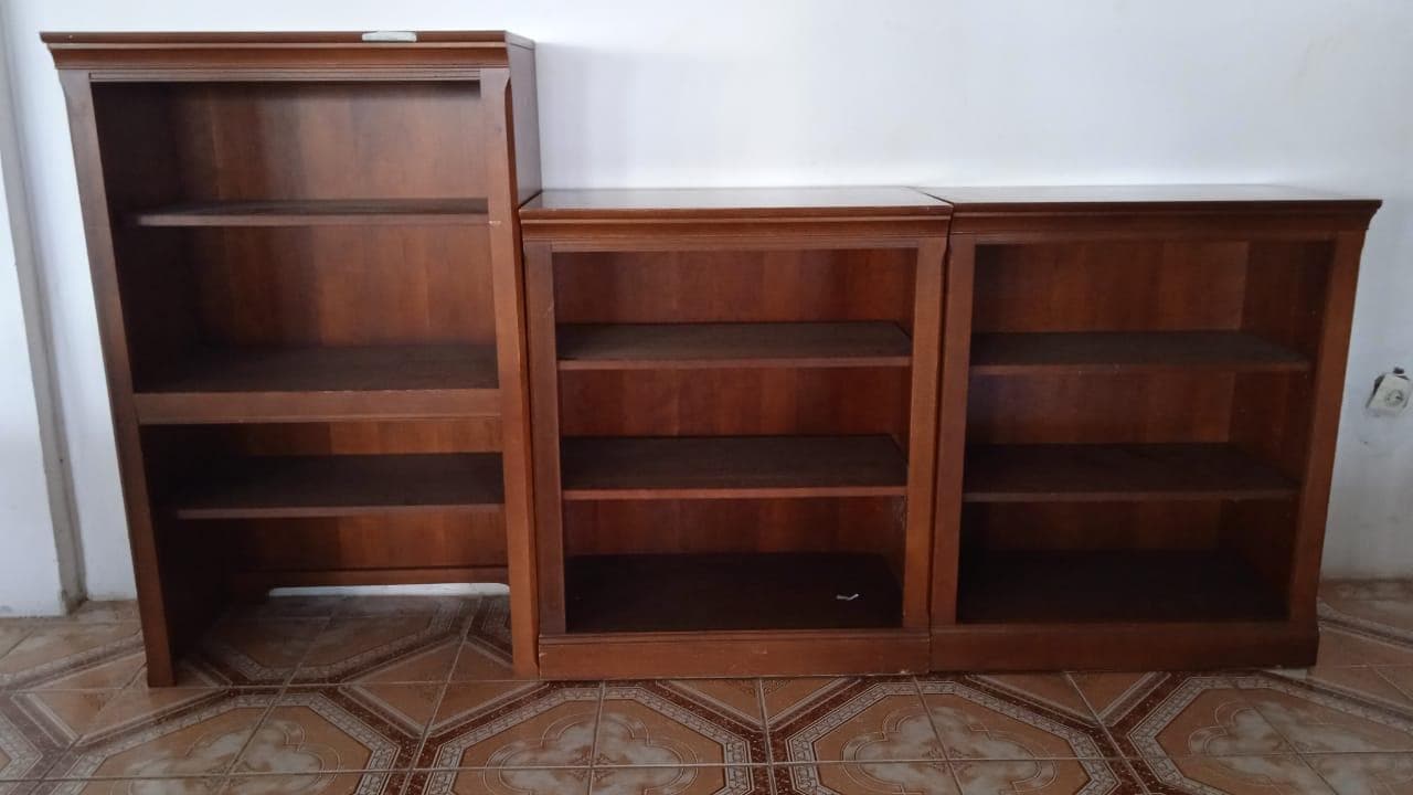 Mobiliario de oficina ·