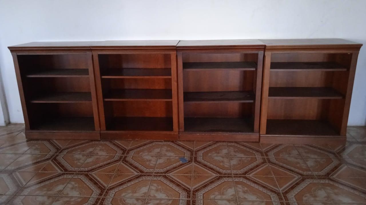 Mobiliario de oficina ·