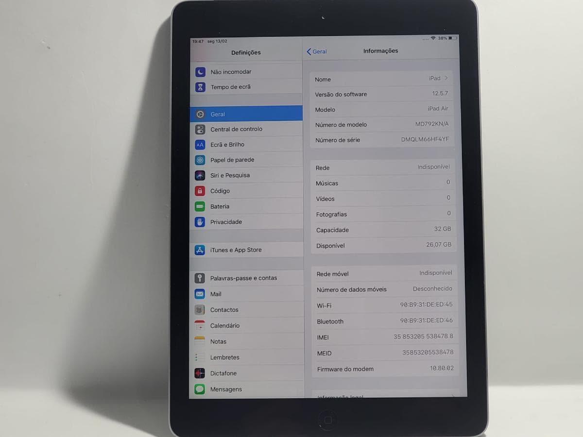 Tablet iPad Air A1475 — imagen 4
