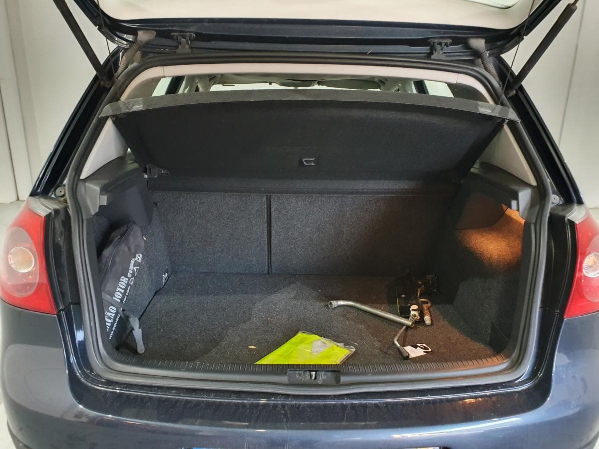 Volkswagen Golf 1.4 FSI · Ano 2004 — imagen 7