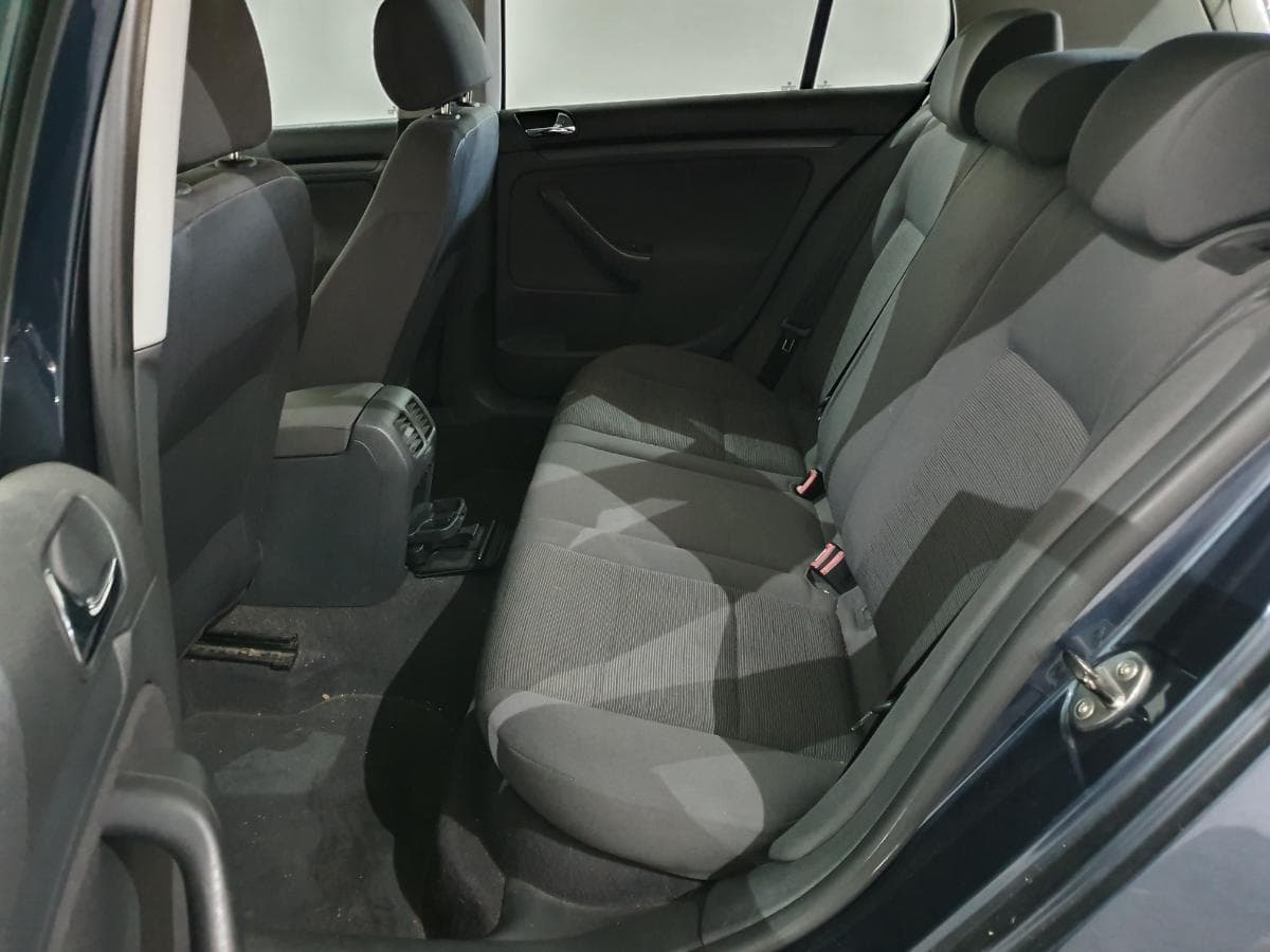 Volkswagen Golf 1.4 FSI · Ano 2004 — imagen 21
