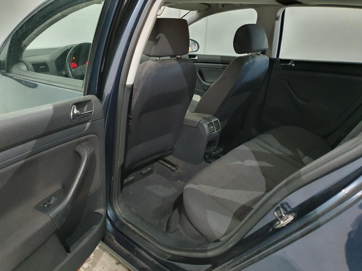 Volkswagen Golf 1.4 FSI · Ano 2004 — imagen 23